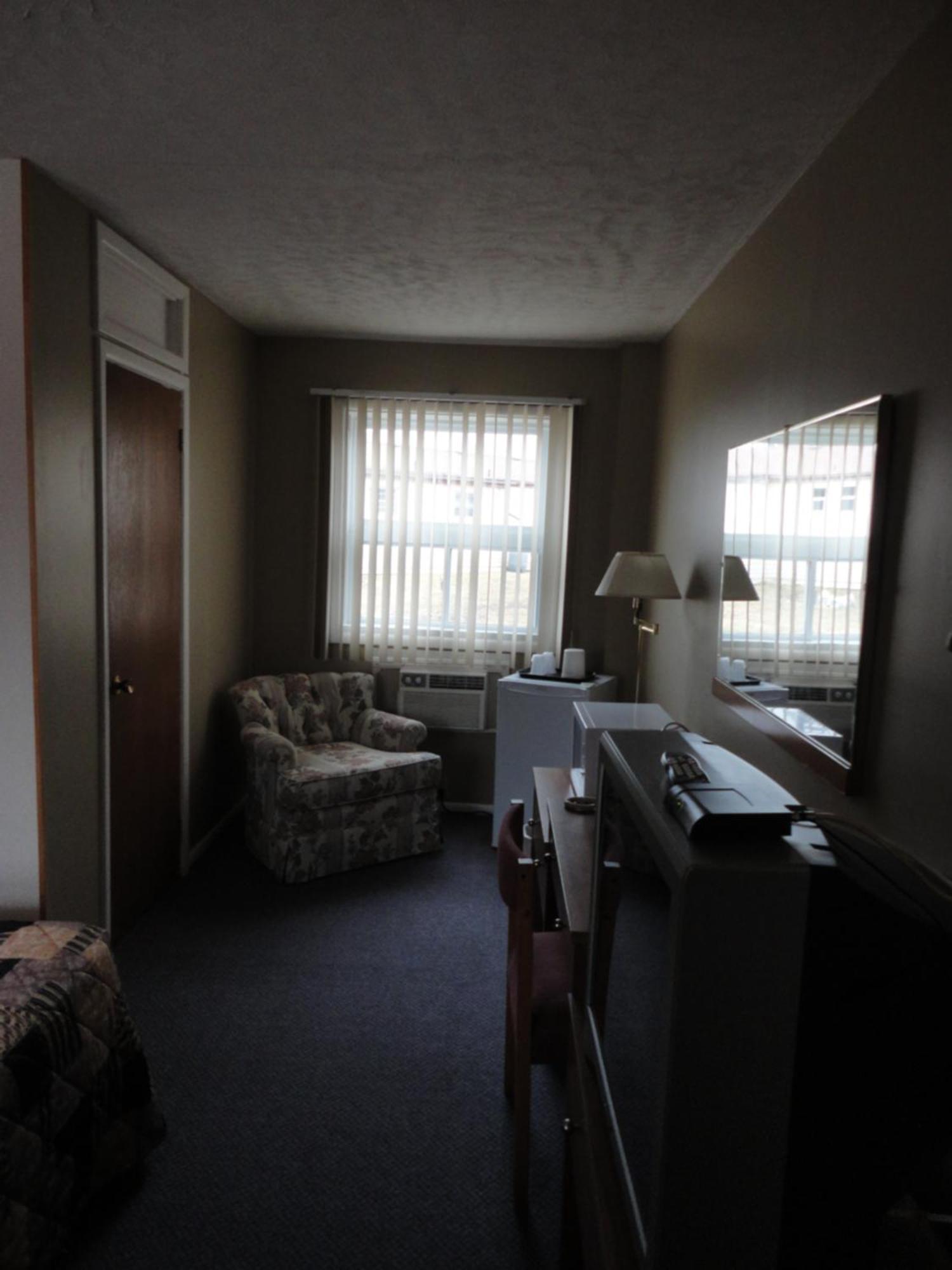 Hipwell's Motel Fonthill Buitenkant foto
