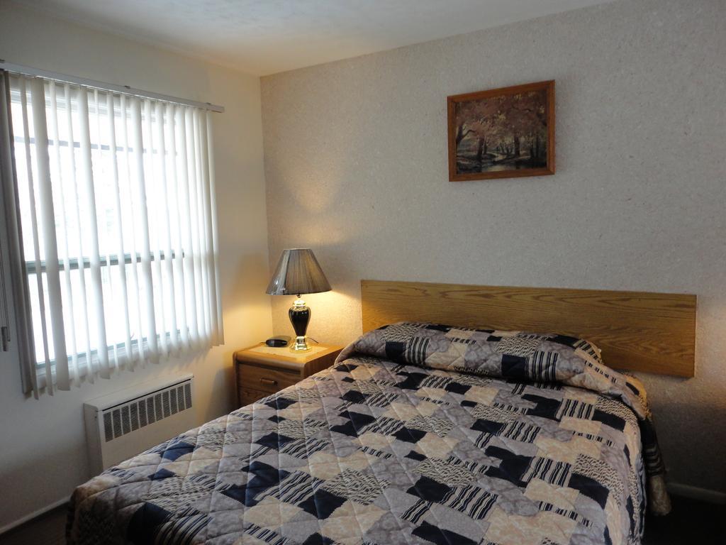 Hipwell's Motel Fonthill Buitenkant foto